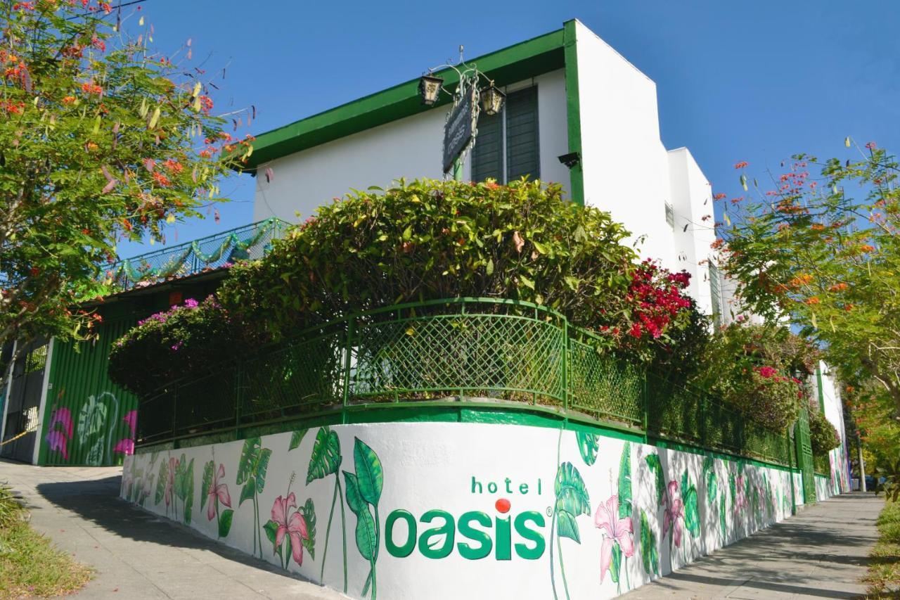 Hotel Oasis San Salvador Exterior foto